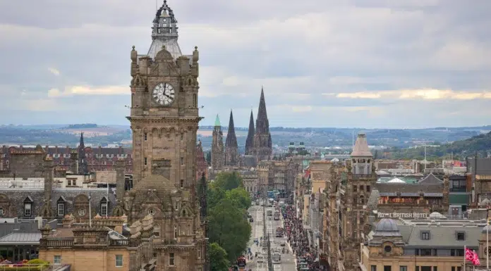 Best Areas to Live in Aberdeen for Professionals Nice area to live in Aberdeen. Vecteezy-medium