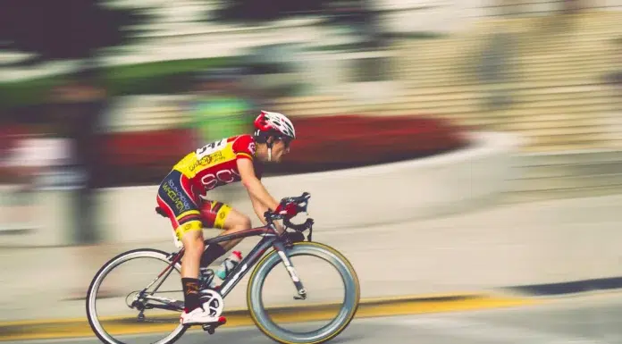 How Premium Carbon Wheels Are Changing the Modern Road Cycling Experience using premium carbon wheels on the road. Image by pexels from pixabay