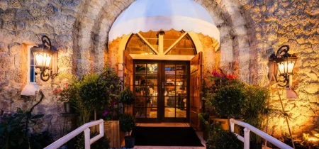 EOS Garden Restaurant