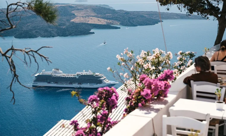 Oceania Cruise, A Vista Exterior Europe Greece Santorini