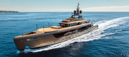 Raja² yacht